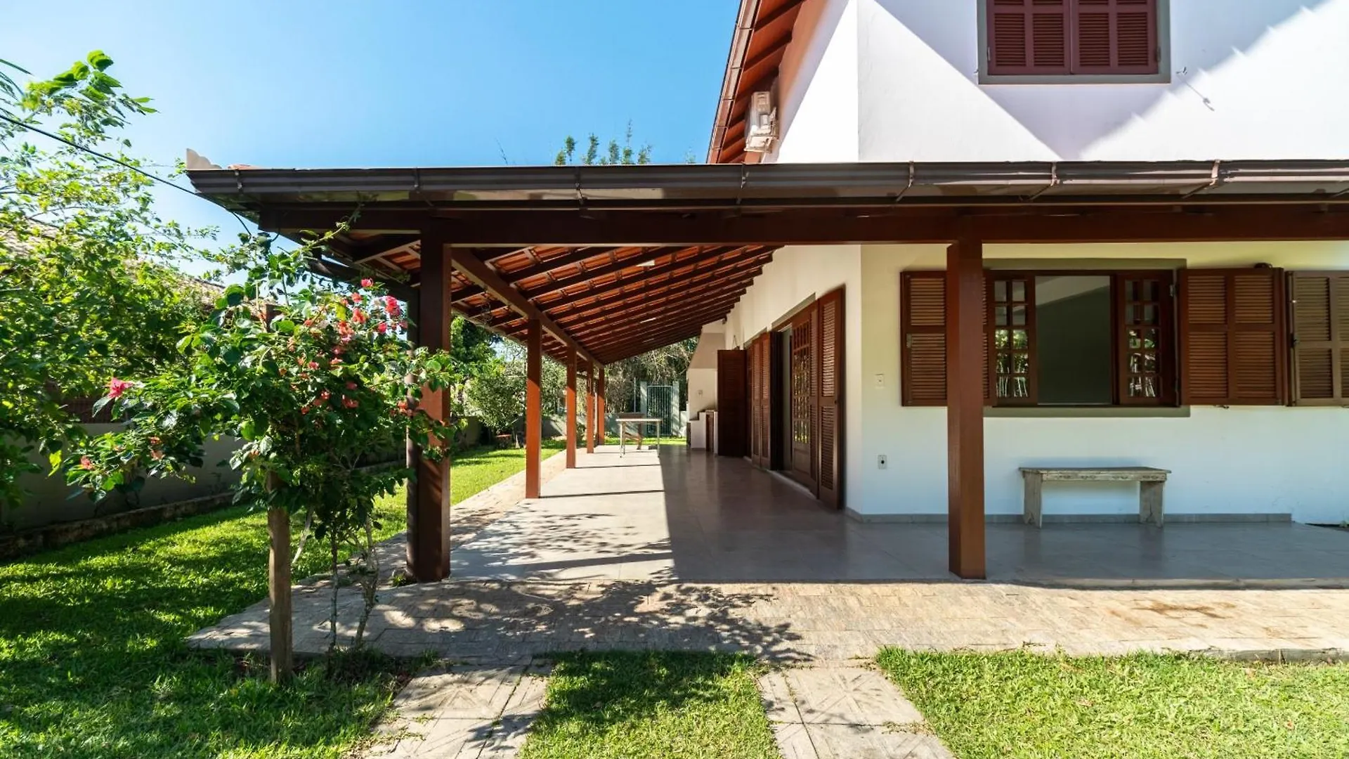 Dom wakacyjny 3 Quartos, 6 Pessoas, 600M Da Praia, Churrasqueira, Lareira Florianópolis